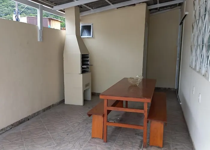Casa Aconchegante Com Ampla Area De Lazer