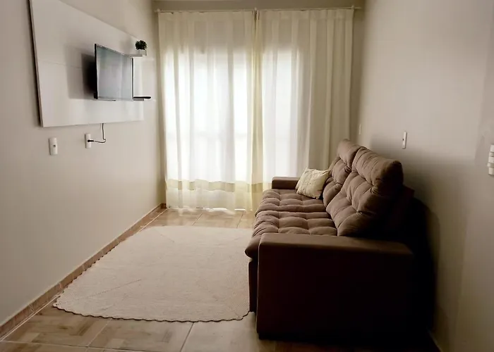 Casa Aconchegante Com Ampla Area De Lazer
