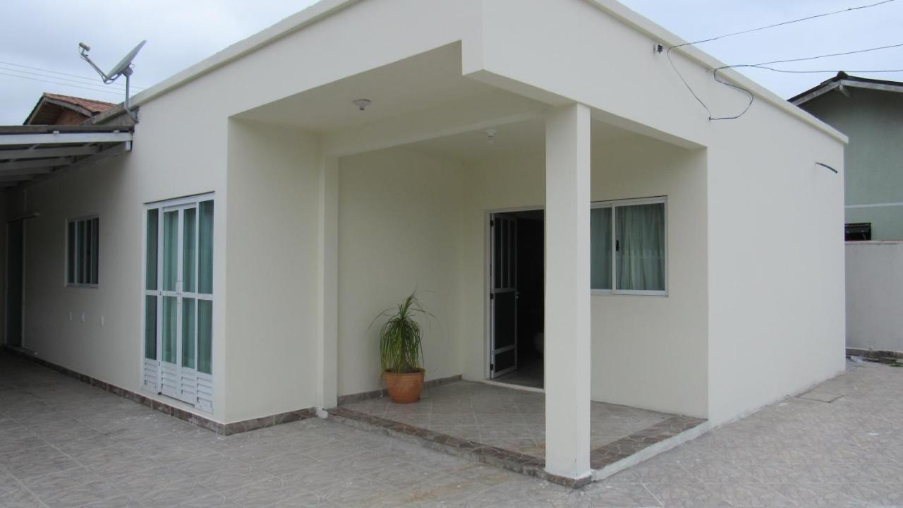 Casa Aconchegante Com Ampla Area De Lazer *